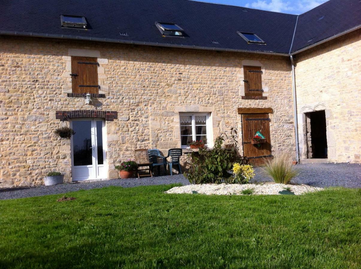 مبيت وإفطار Asnieres-en-Bessin Ferme De Montigny المظهر الخارجي الصورة